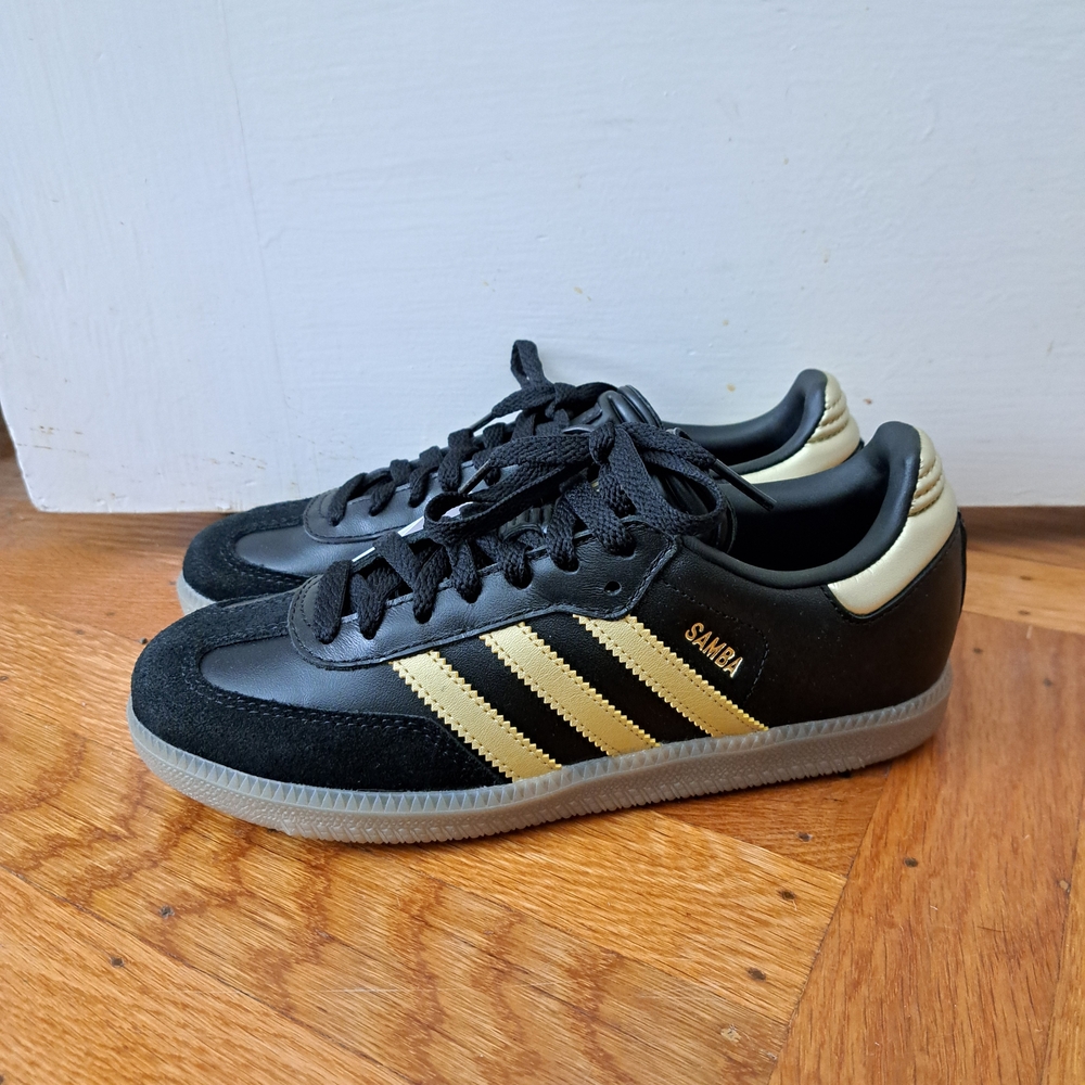 NWT Adidas Samba Messi Indoor Soccer Shoes - Big Kids - Black with Gold Accents